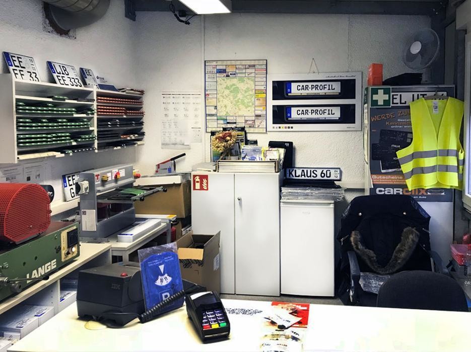 Bilder Autoschilder & Zulassungen STK Bad Liebenwerda