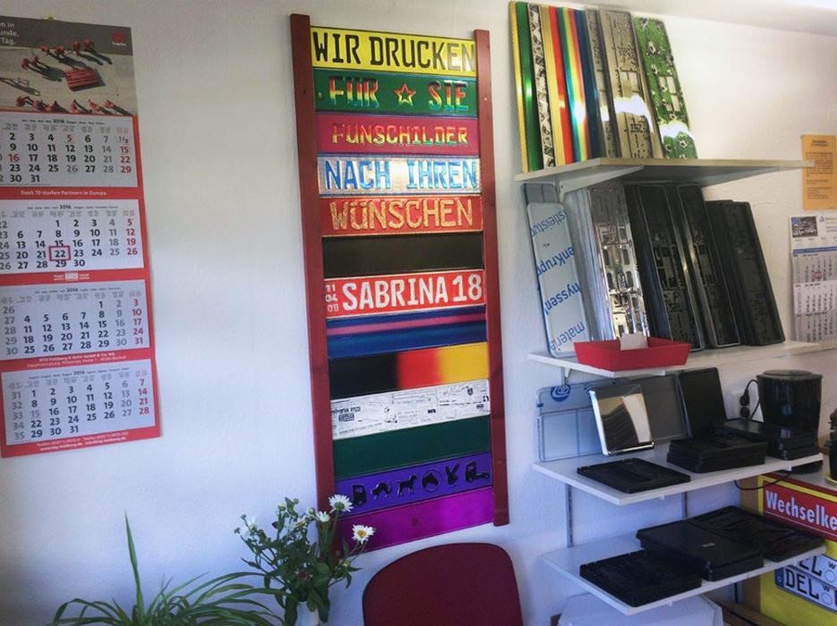 Bilder Autoschilder & Zulassungen Tönjes Wesel