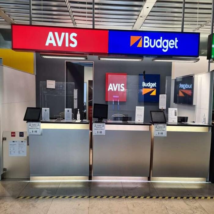 Bilder Avis Autovermietung - Flughafen Nürnberg