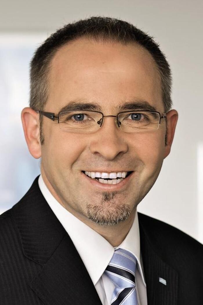 Bilder ERGO Versicherung Ulrich Ebner