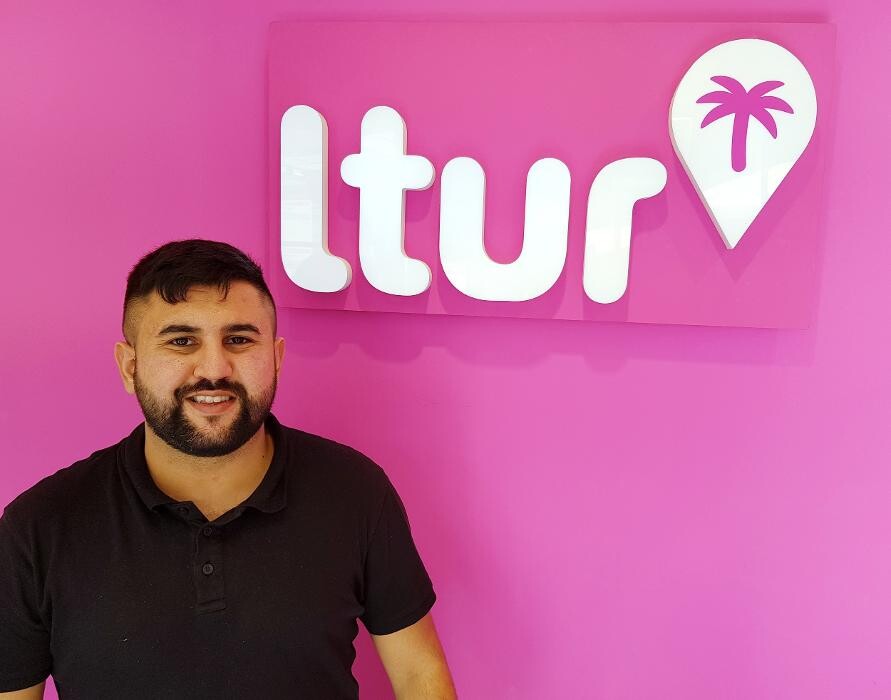 Bilder ltur Reisebüro Frankfurt Flughafen Halle C