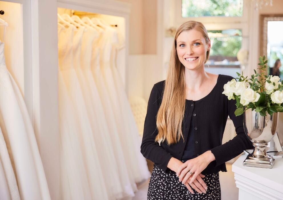Bilder feminin Brautmode Hamburg - Hochzeitskleider & Brautkleider