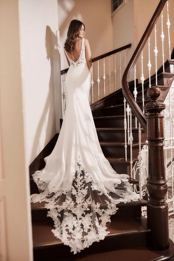 Bilder feminin Brautmode Hamburg - Hochzeitskleider & Brautkleider