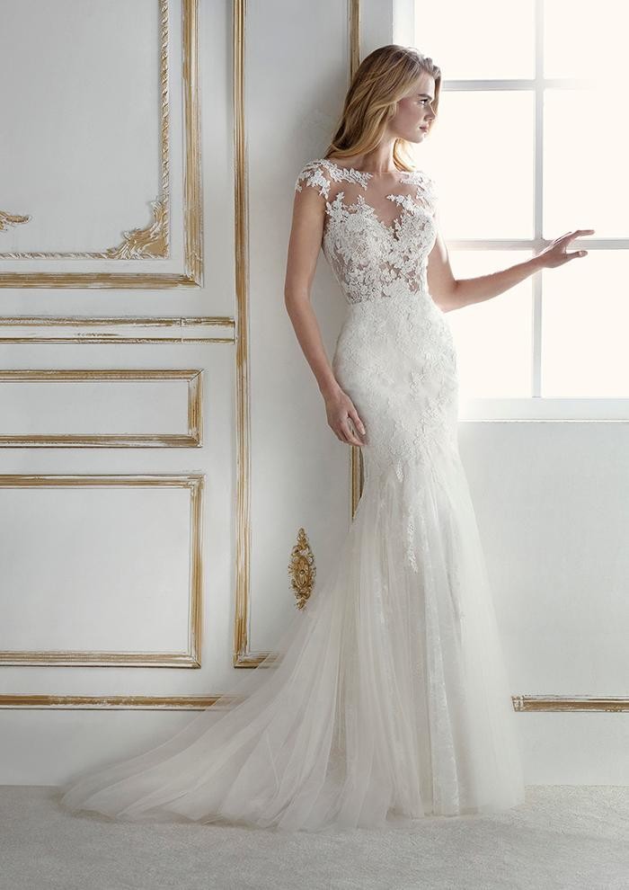 Bilder feminin Brautmode Hamburg - Hochzeitskleider & Brautkleider