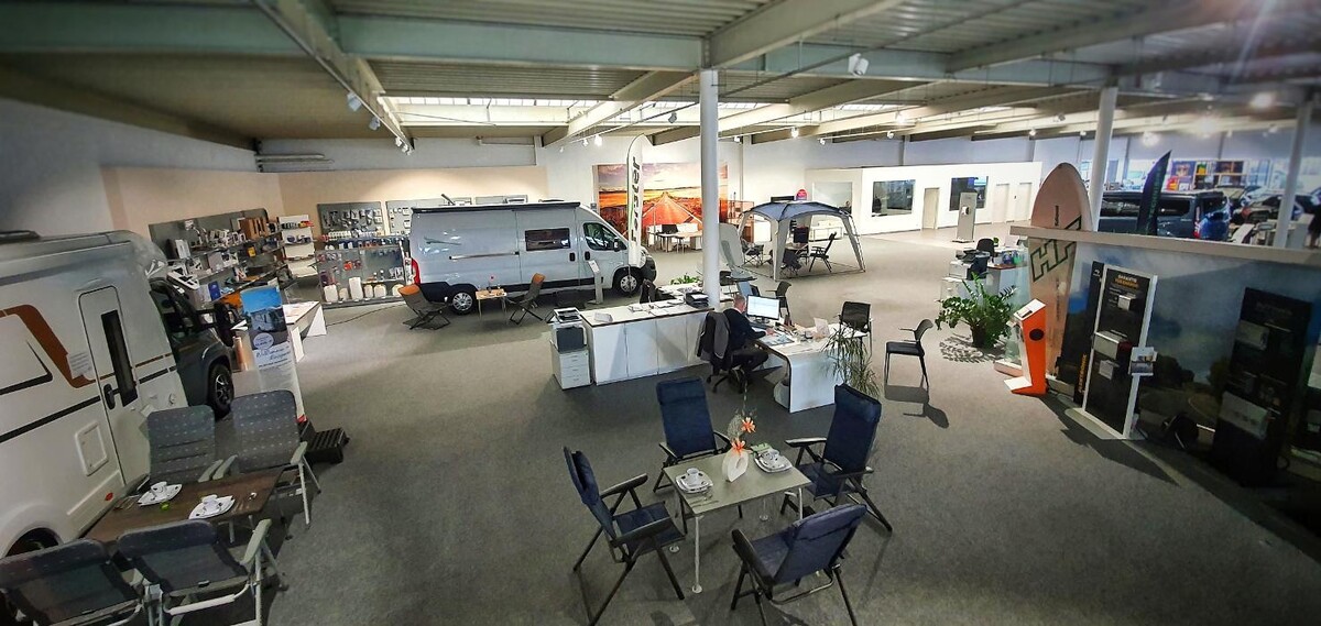 Bilder Dinnebier Reisemobil und Caravan Center DRCC