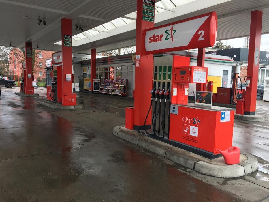 Bilder star Tankstelle