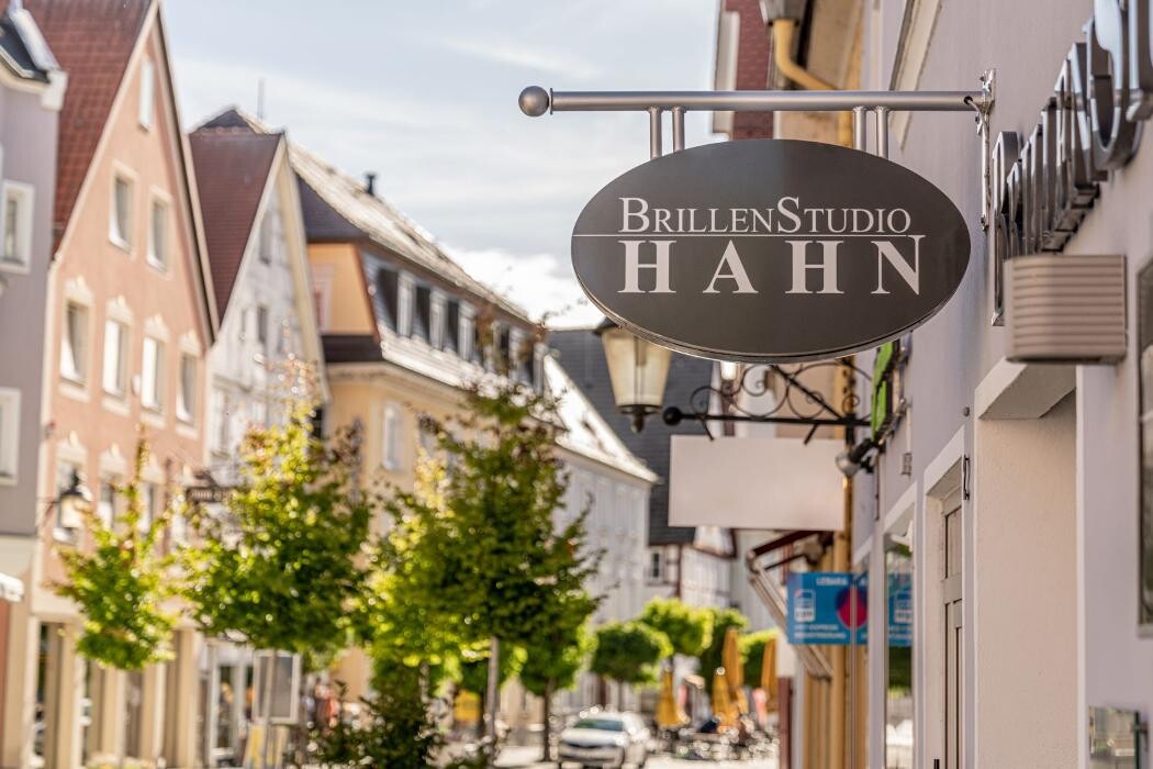 Bilder Sehen Hören Hahn - Mein Optiker und Akustiker in Günzburg