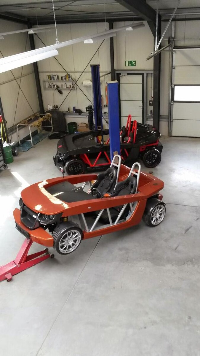 Bilder Stockel- Karosserietechnik
