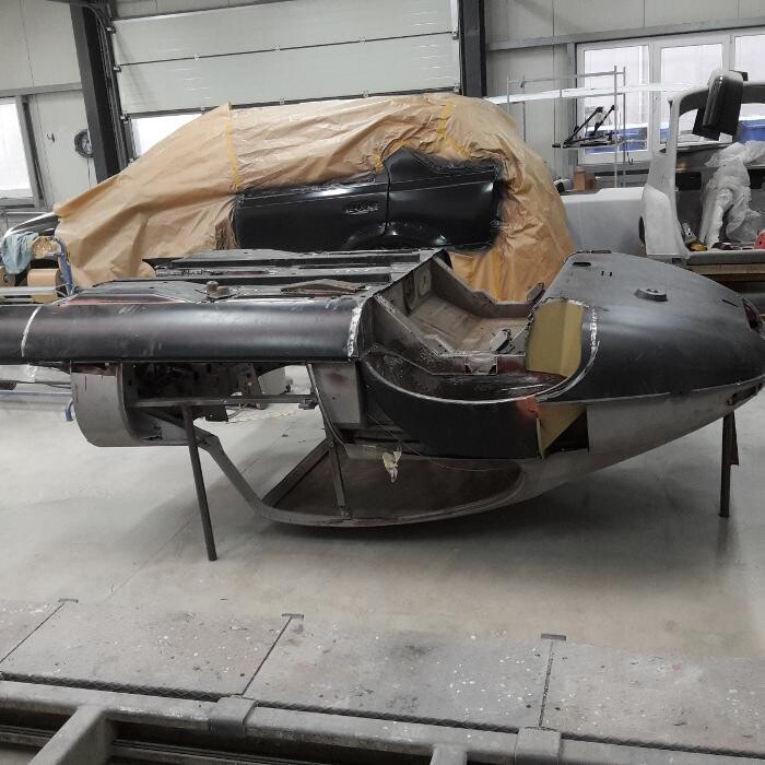 Bilder Stockel- Karosserietechnik