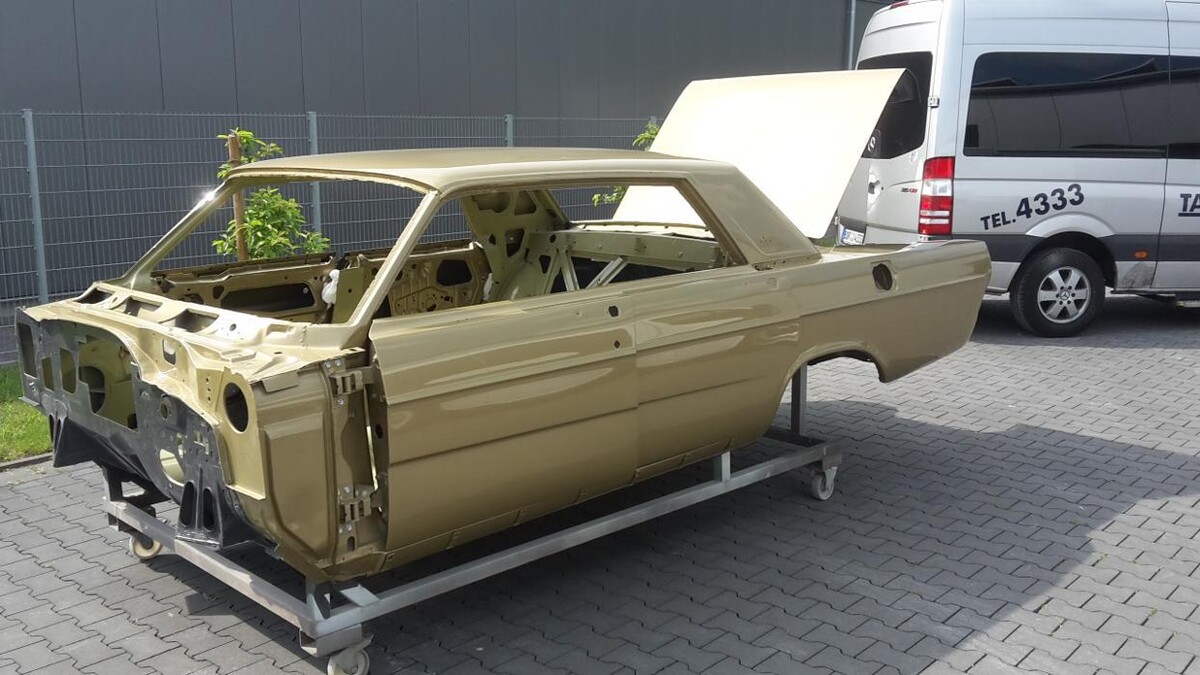 Bilder Stockel- Karosserietechnik