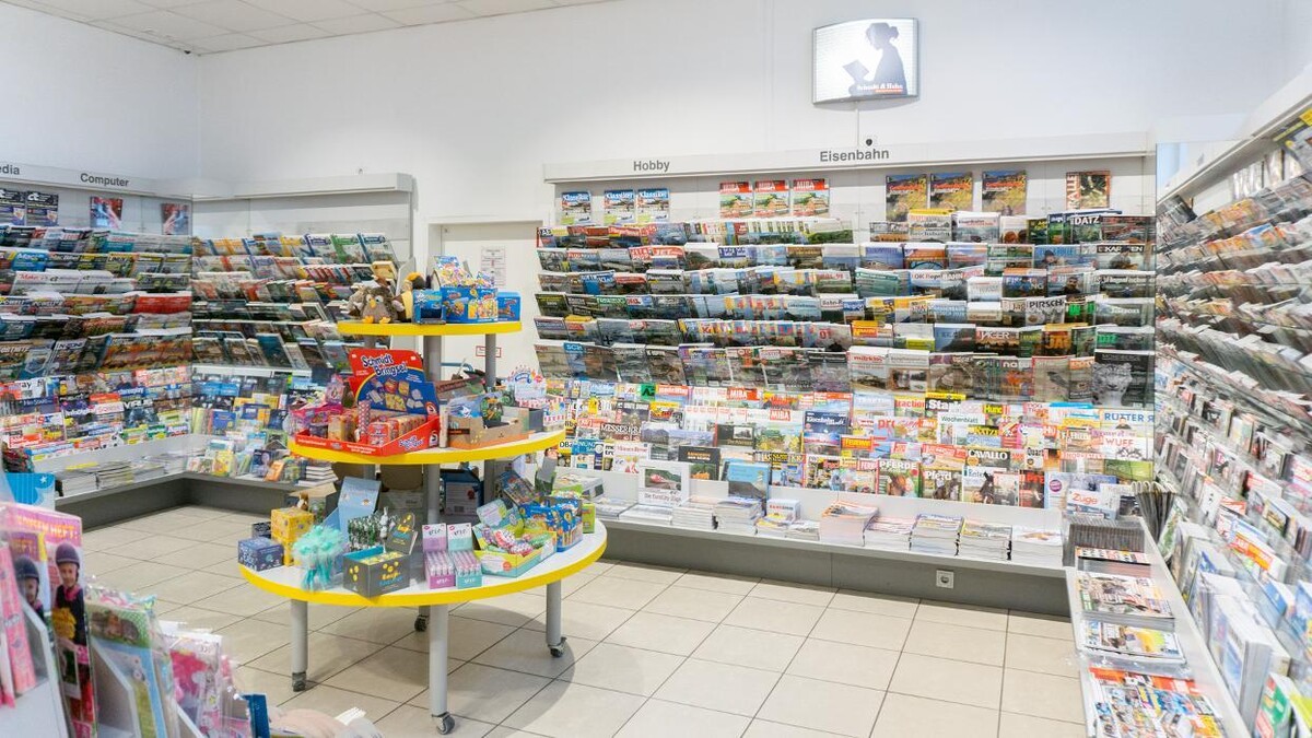 Bilder Schmitt & Hahn Buch und Presse im Bahnhof Passau