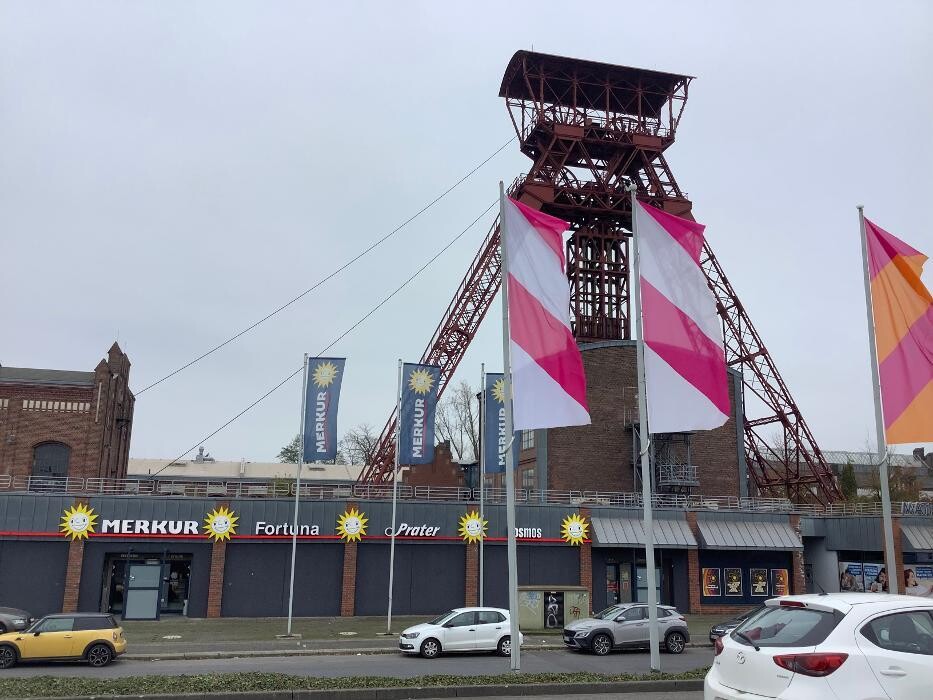 Bilder MERKUR SPIELHALLE Moers