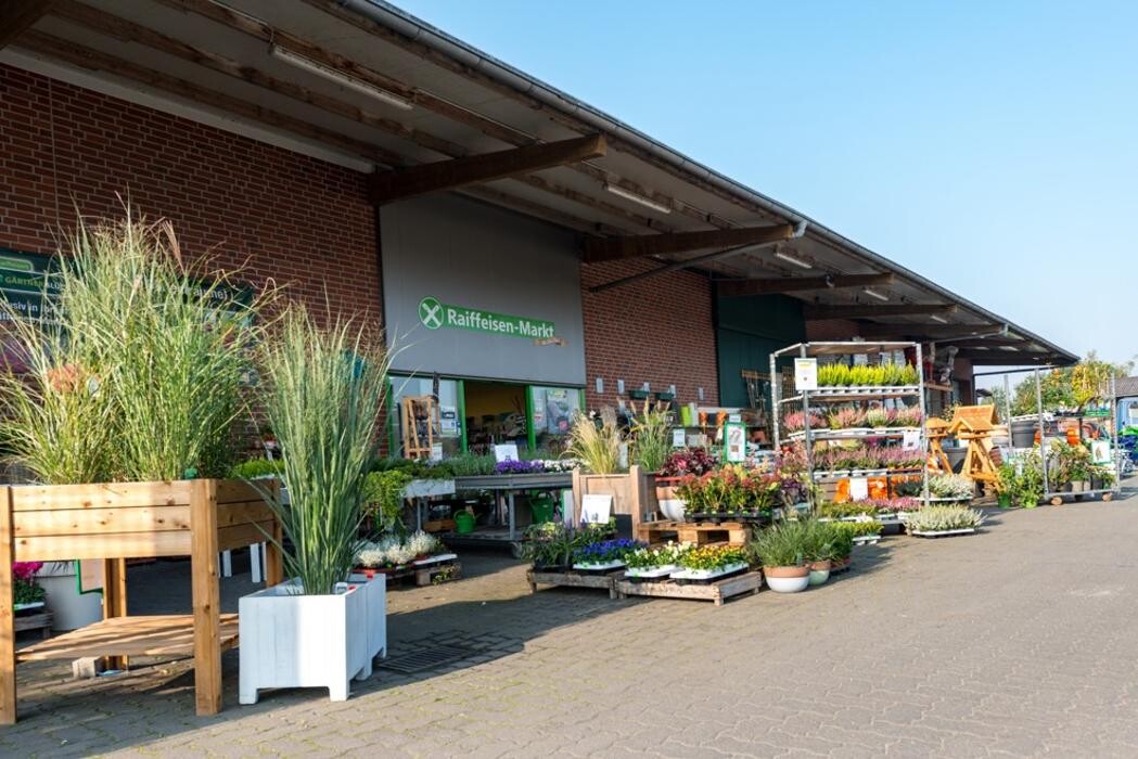 Bilder Raiffeisen Hohe Mark Hamaland eG - Raiffeisen-Markt Ramsdorf mit SB-Tankstelle