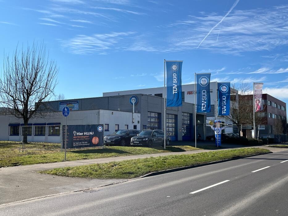 Bilder TÜV SÜD Service-Center Schorndorf