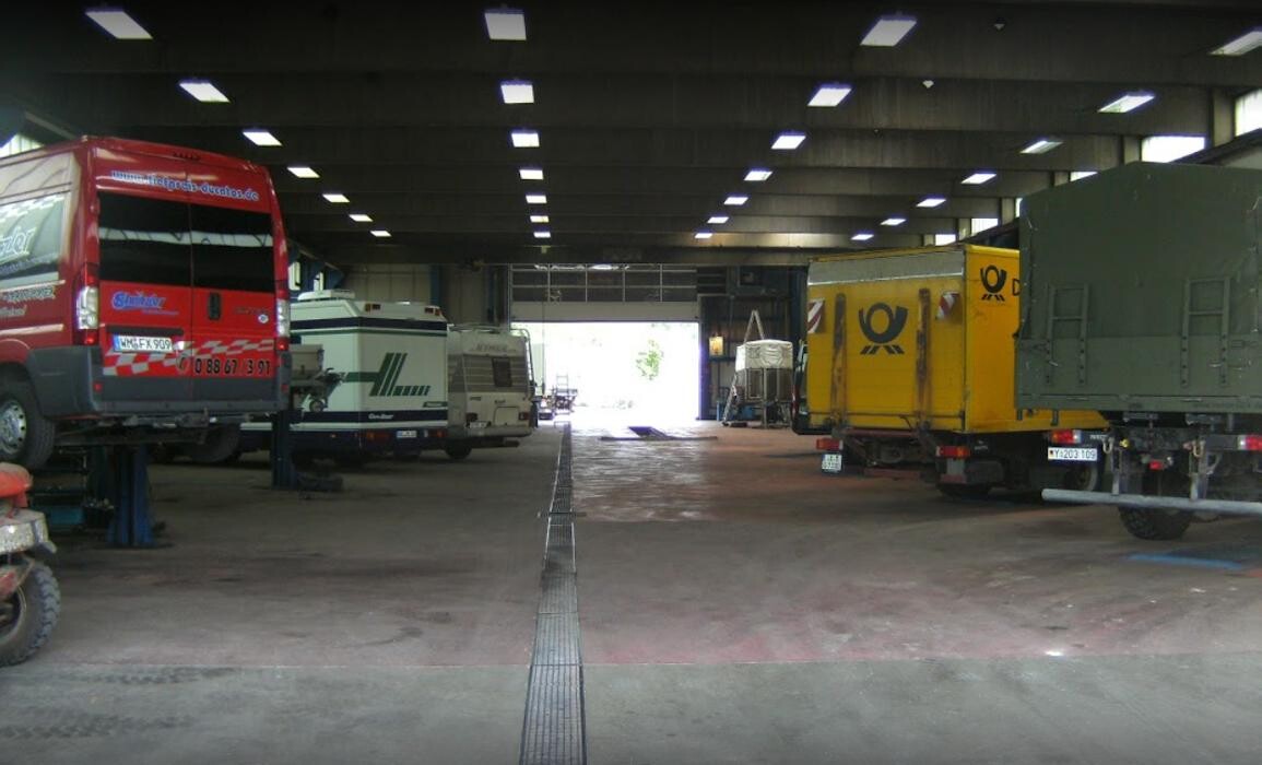 Bilder Rhein-Bayern GmbH Nutzfahrzeuge