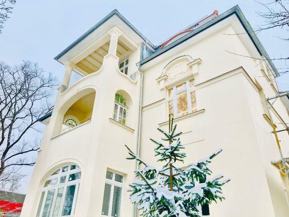 Bilder Jeschke Jádi Auctions Berlin GmbH