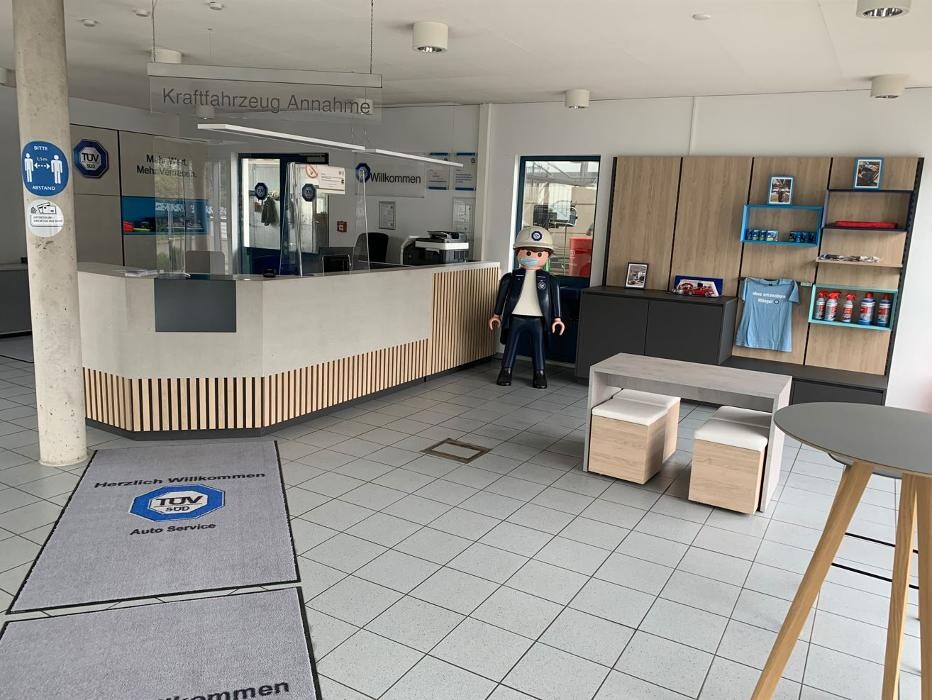 Bilder TÜV SÜD Service-Center Nürtingen