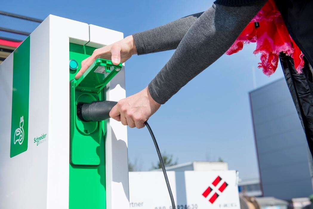 Bilder Nelhiebel Elektrotechnik GmbH