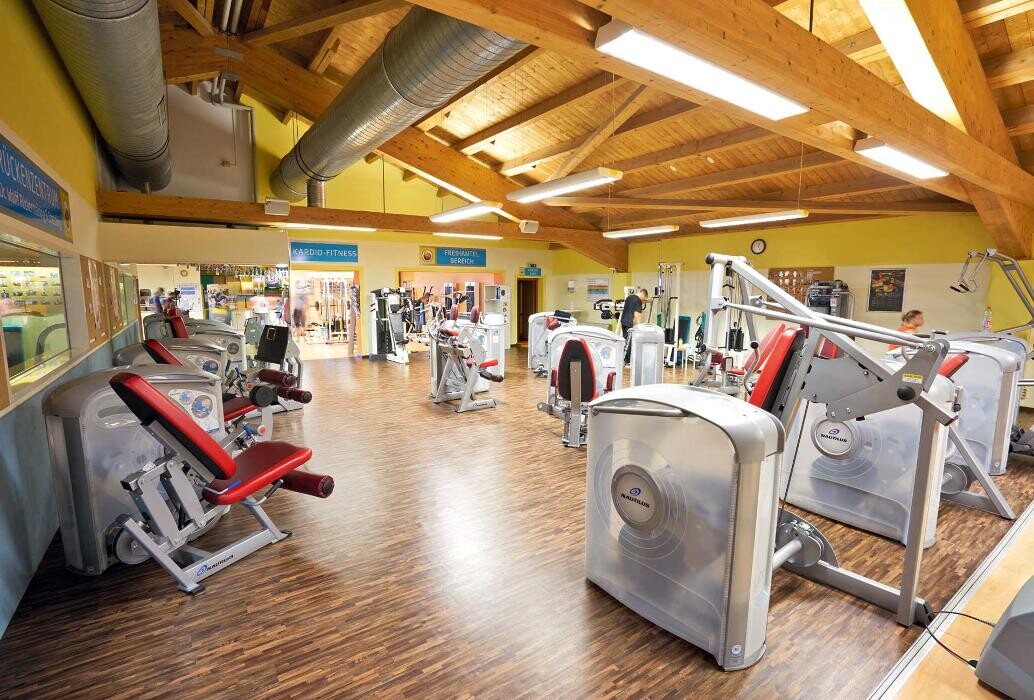 Bilder SLF Sportland Franken GmbH & Co KG