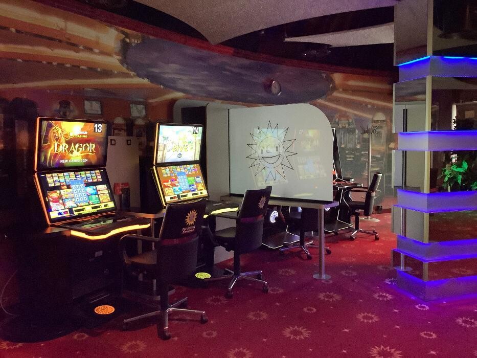 Bilder MERKUR SPIELHALLE Saarlouis