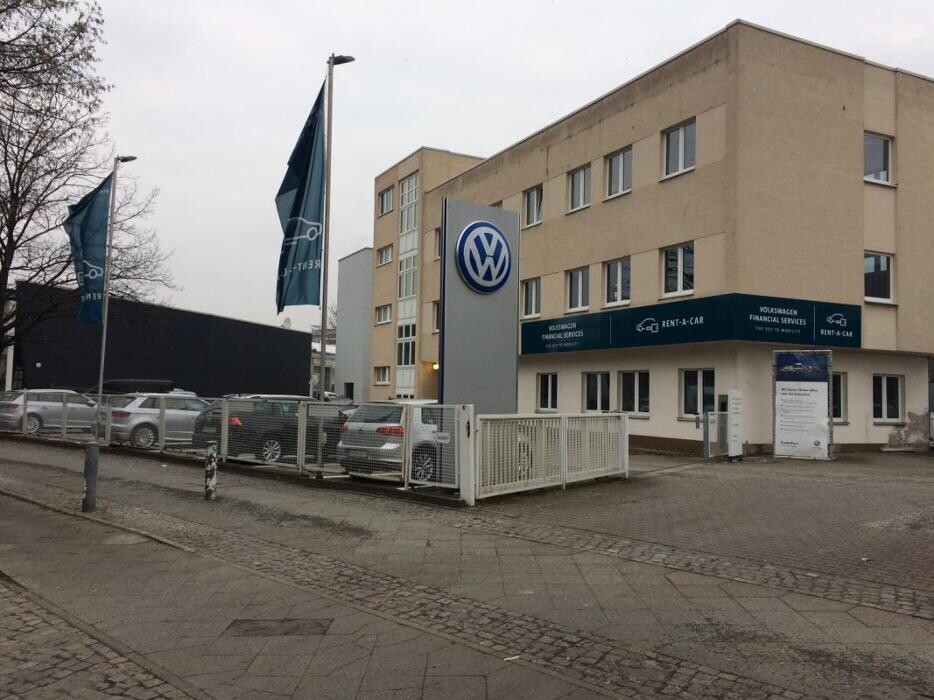 Bilder VW FS Rent-a-Car - Berlin Adlershof im Audi Zentrum Berlin