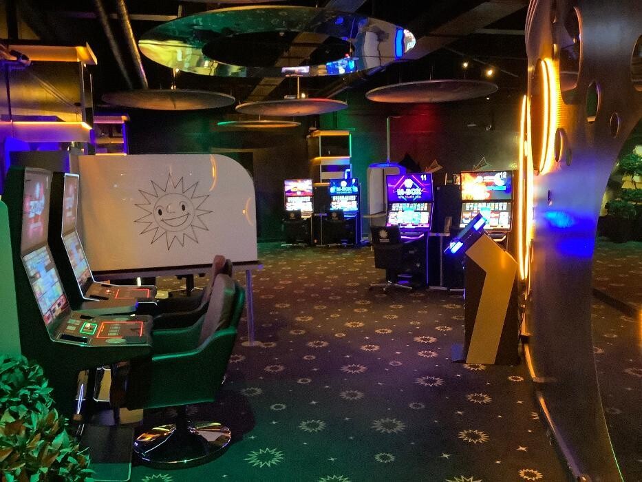 Bilder MERKUR SPIELHALLE Düsseldorf