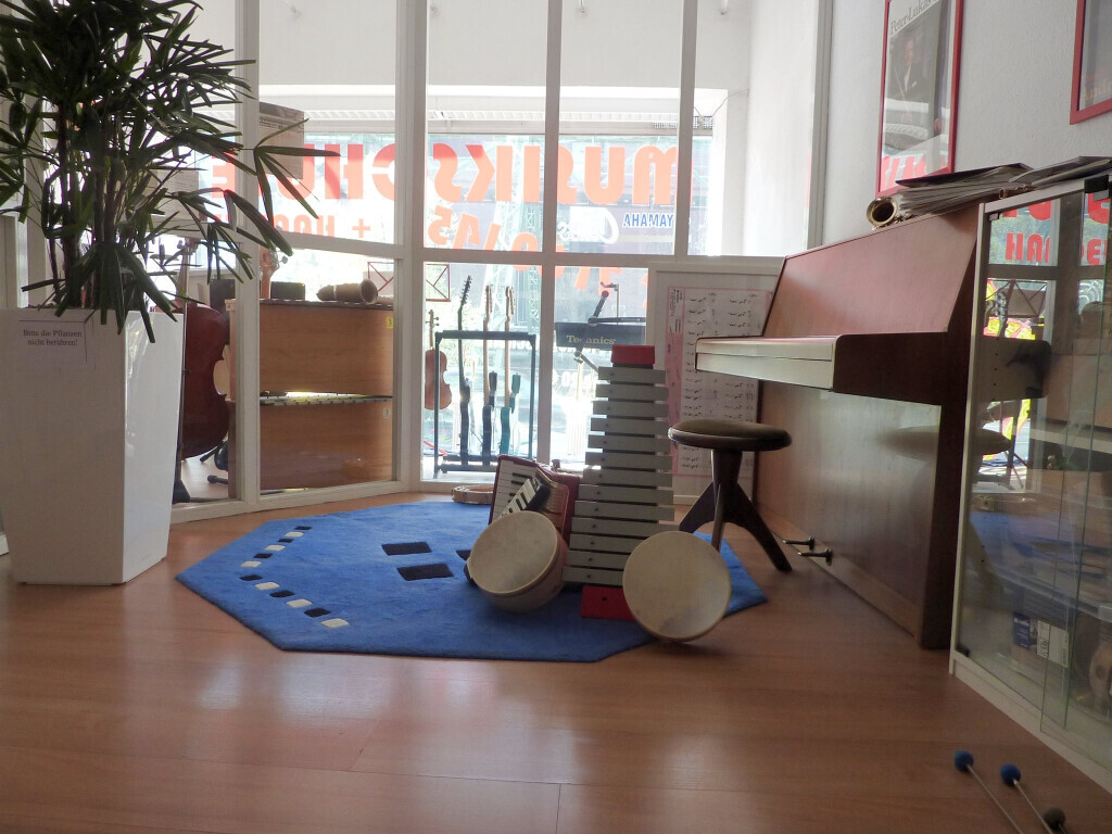Bilder AMADEUS Musikschule