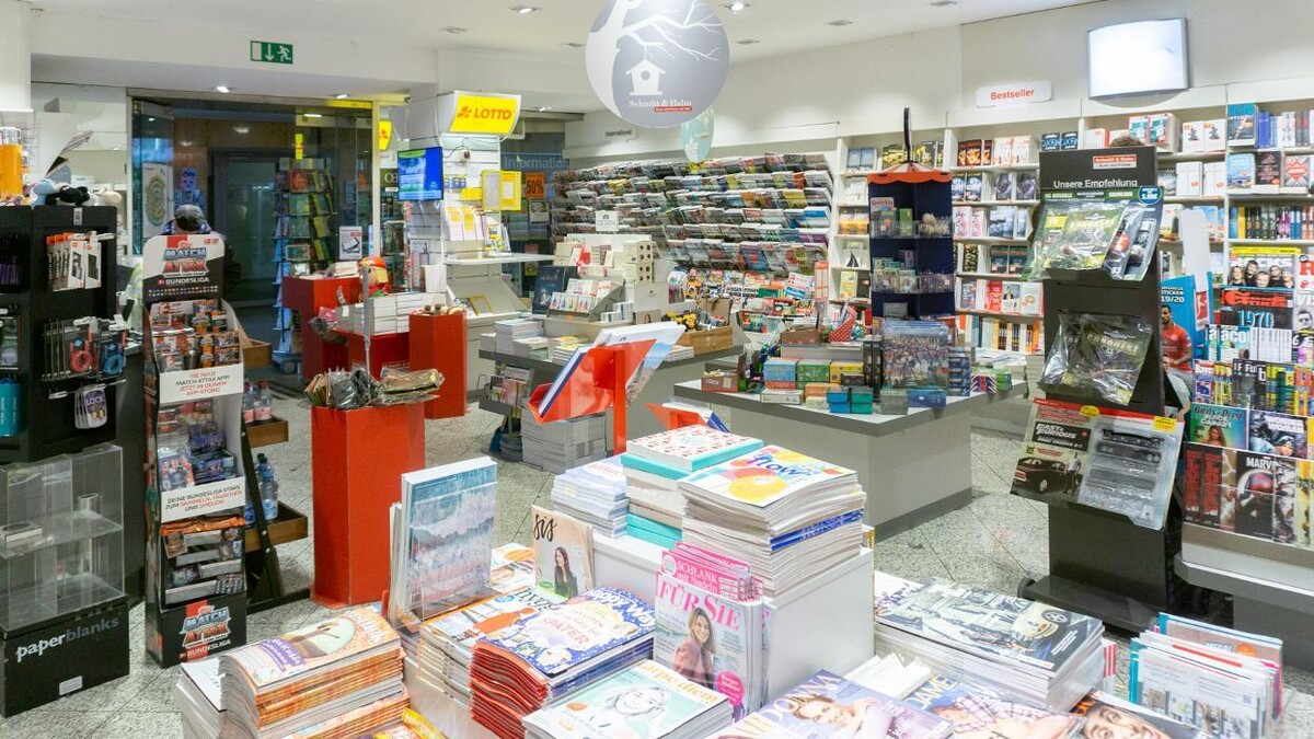 Bilder Schmitt & Hahn Buch und Presse im Bahnhof Ingolstadt