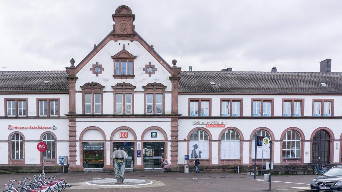 Bilder Schmitt & Hahn Buch und Presse im Bahnhof Rastatt
