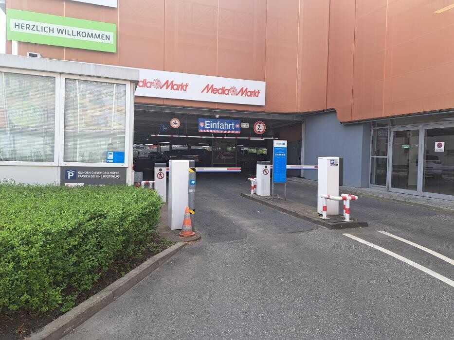 Bilder Parkhaus EKZ Nedderfeld APCOA