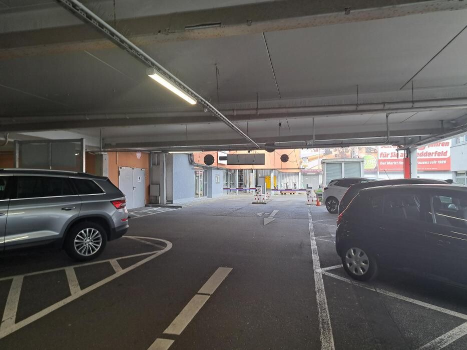 Bilder Parkhaus EKZ Nedderfeld APCOA