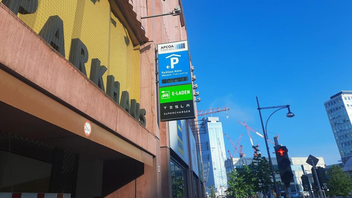 Bilder Apcoa Charging Station