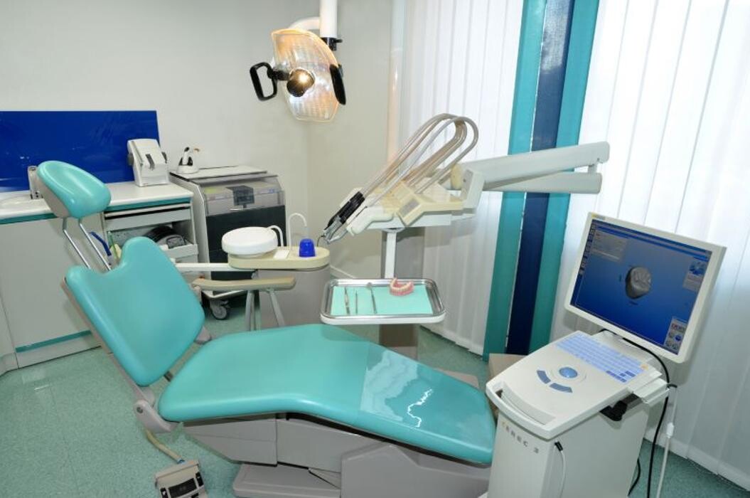 Bilder Zahnarzt Michael Hahn