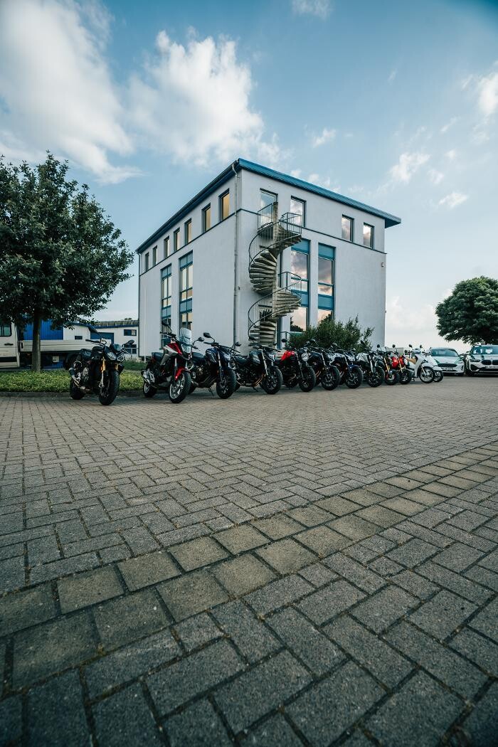 Bilder Fahrschule Ampel GmbH