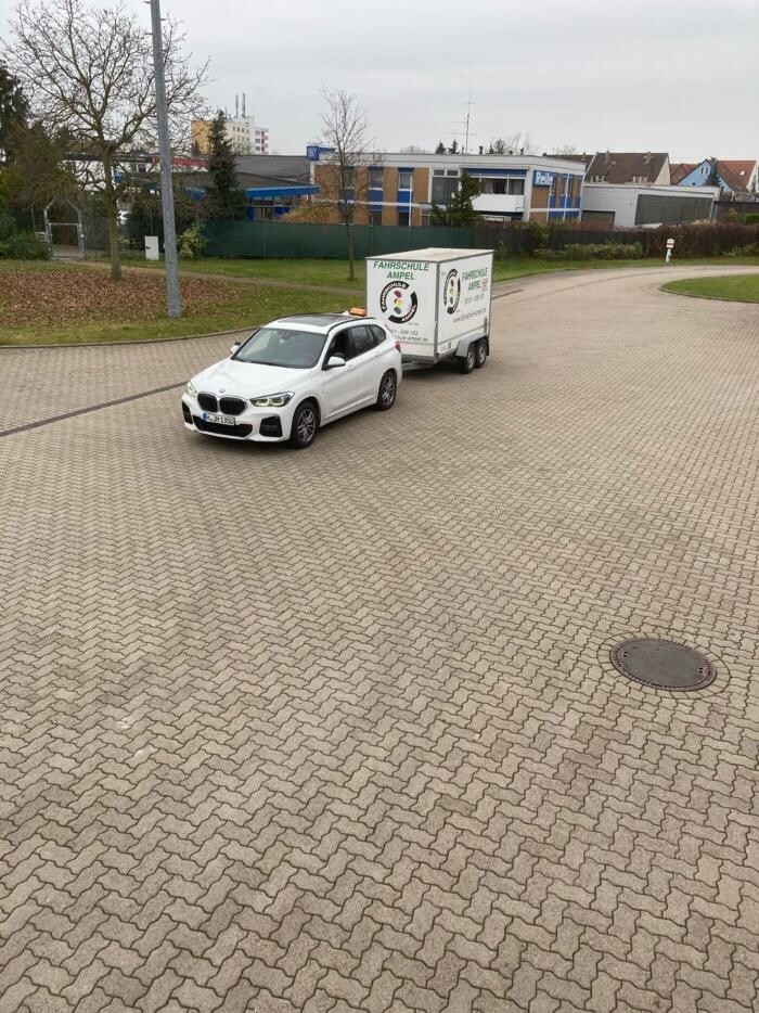 Bilder Fahrschule Ampel GmbH