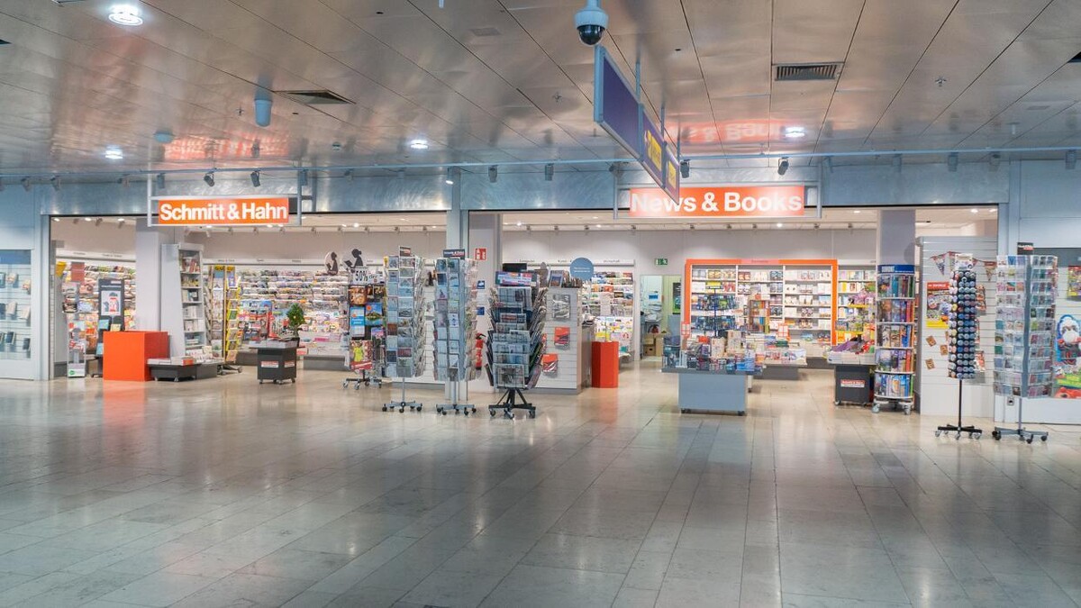 Bilder Schmitt & Hahn Buch und Presse im Flughafen Nürnberg - Schalterhalle