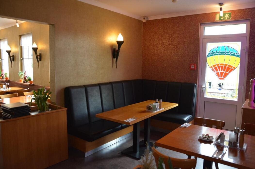 Bilder Zur Gondel - Restaurant, Biergarten und Hotel