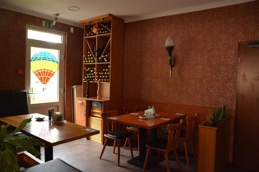 Bilder Zur Gondel - Restaurant, Biergarten und Hotel