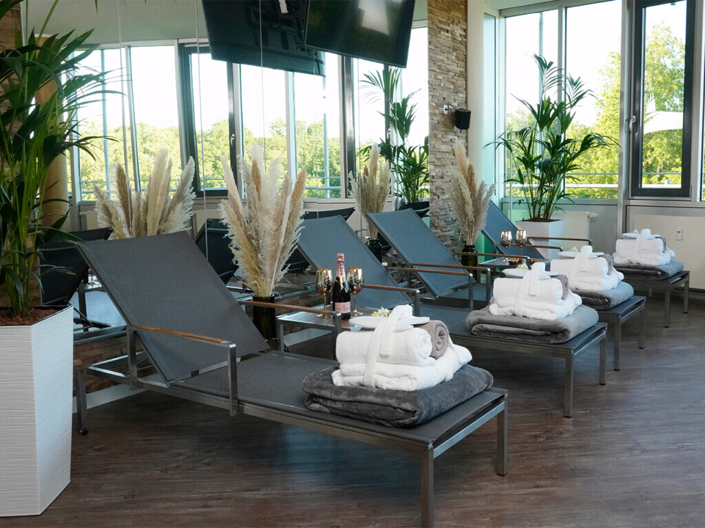 Bilder RELAX plus - Massage, Wellness, Kosmetik & Kältekammer