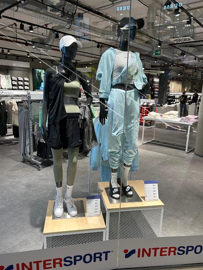 Bilder INTERSPORT Voswinkel Thier Galerie