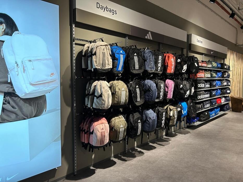 Bilder INTERSPORT Voswinkel Thier Galerie