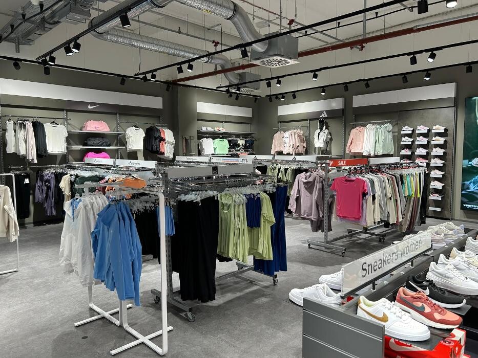 Bilder INTERSPORT Voswinkel Thier Galerie