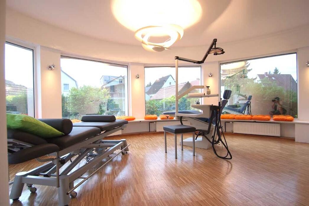 Bilder mein-smile Kieferorthopädie - Dr. Dirk Kujat MSc & Kollegen