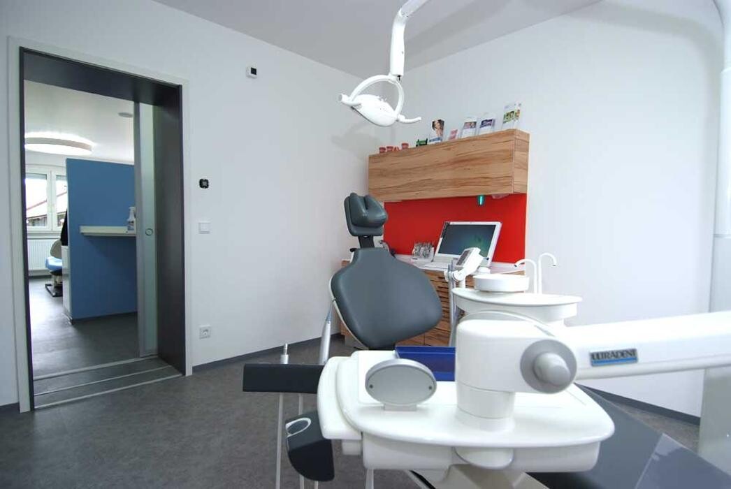 Bilder mein-smile Kieferorthopädie - Dr. Dirk Kujat MSc & Kollegen