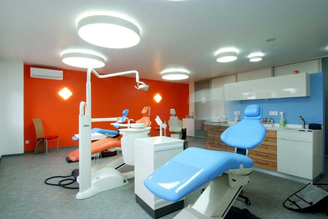 Bilder mein-smile Kieferorthopädie - Dr. Dirk Kujat MSc & Kollegen