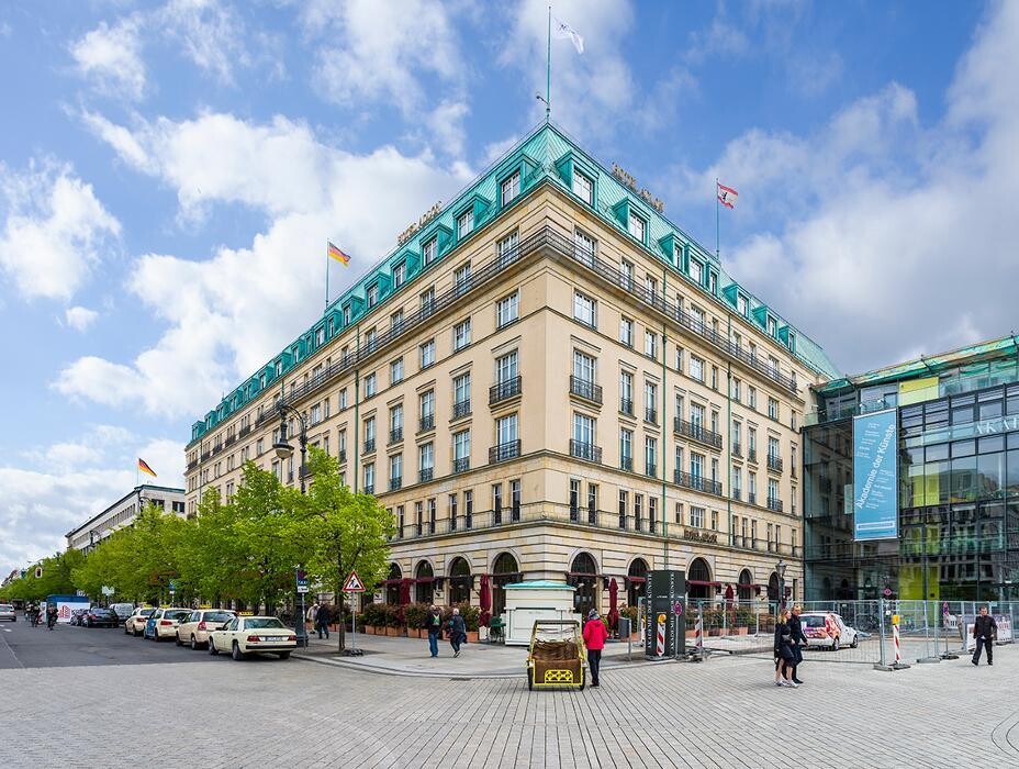 Bilder Parkhaus Adlon APCOA