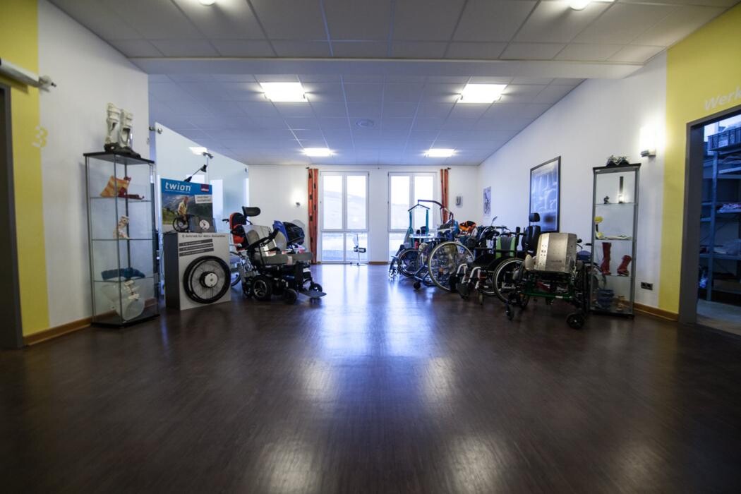 Bilder wolfSani Sanitätshaus - WOLF Orthopädietechnik GmbH