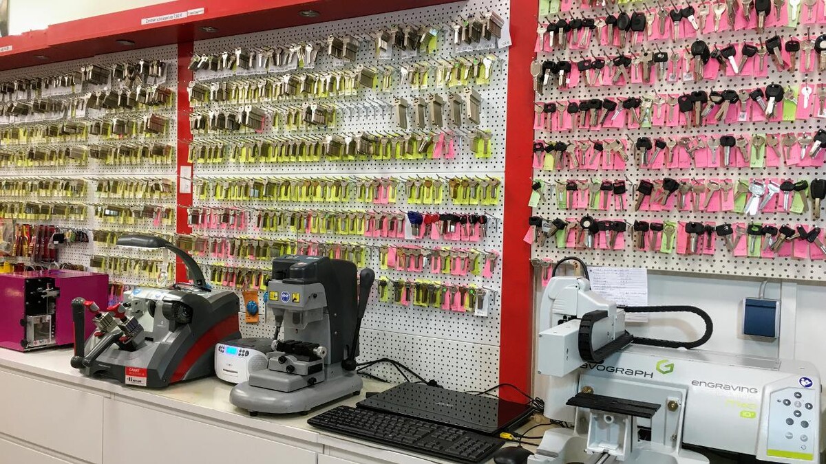 Bilder Stern Schuhreparatur und Schlüsseldienst - Schlüsselnotdienst