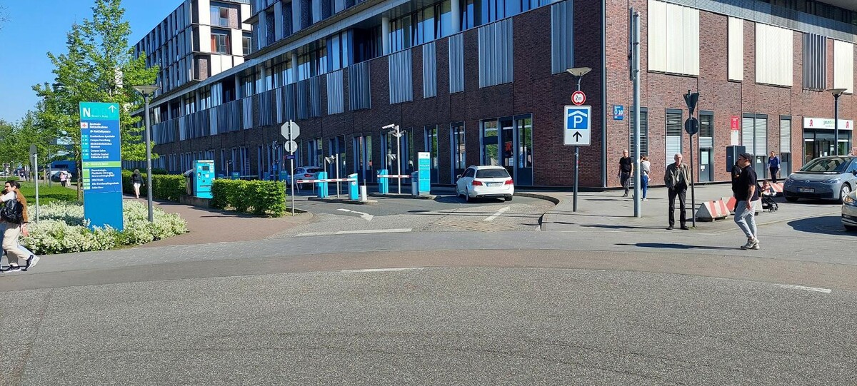 Bilder Parkhaus Universitätsklinikum Eppendorf APCOA