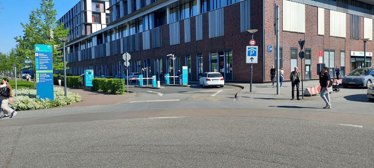 Bilder Parkhaus Universitätsklinikum Eppendorf APCOA